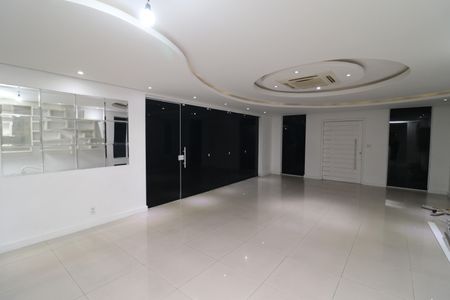 Sala de casa para alugar com 5 quartos, 1199m² em Jardim Guanabara, Rio de Janeiro