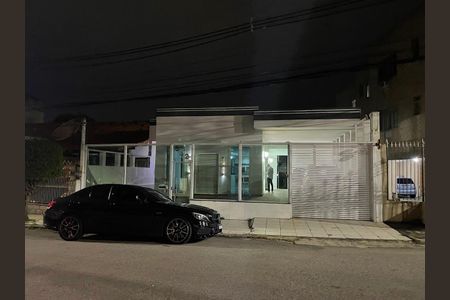 Casa para alugar com 1199m², 5 quartos e 3 vagasFachada