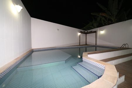 Casa para alugar com 1199m², 5 quartos e 3 vagasÁrea externa