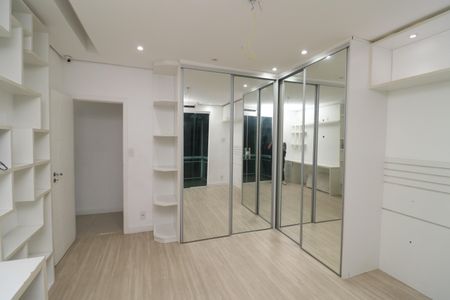 Casa para alugar com 1199m², 5 quartos e 3 vagasSuíte 1