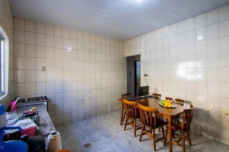 Casa à venda com 145m², 2 quartos e 2 vagas Casa à venda com 145m², 2 quartos e 2 vagasCozinha