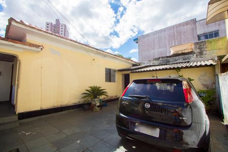 Casa à venda com 145m², 2 quartos e 2 vagas Casa à venda com 145m², 2 quartos e 2 vagasGaragem
