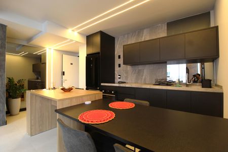 Apartamento à venda com 61m², 2 quartos e 1 vagaSala/Cozinha