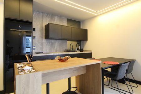 Apartamento à venda com 61m², 2 quartos e 1 vagaSala/Cozinha