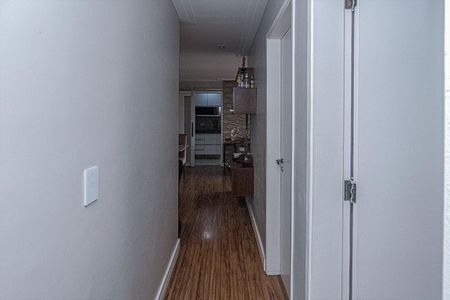 Apartamento à venda com 56m², 2 quartos e 1 vaga Apartamento à venda com 56m², 2 quartos e 1 vagacorredor para os cômodos_1