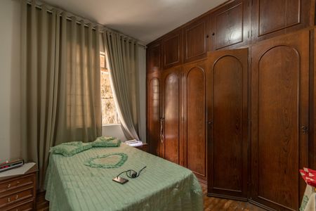 Casa à venda com 430m², 3 quartos e 2 vagasSuíte