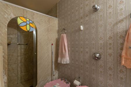 Casa à venda com 430m², 3 quartos e 2 vagasBanheiro Suíte