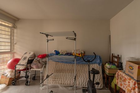 Casa à venda com 430m², 3 quartos e 2 vagasQuarto de Serviço