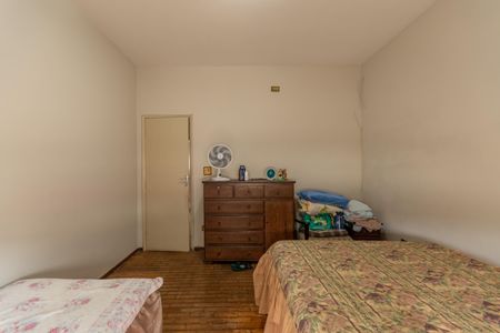 Casa à venda com 430m², 3 quartos e 2 vagasQuarto 1