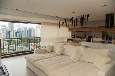 Sala de apartamento à venda com 2 quartos, 100m² em Vila Cordeiro, São Paulo