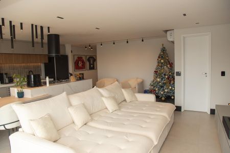 Sala de apartamento à venda com 2 quartos, 100m² em Vila Cordeiro, São Paulo