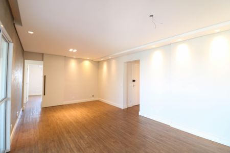 Apartamento à venda com 105m², 3 quartos e 2 vagas Apartamento à venda com 105m², 3 quartos e 2 vagasSala