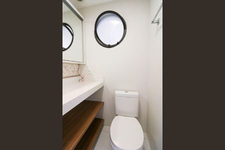 Apartamento à venda com 105m², 3 quartos e 2 vagas Apartamento à venda com 105m², 3 quartos e 2 vagasBanheiro da Suíte