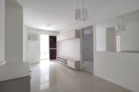 Apartamento à venda com 58m², 2 quartos e 1 vagaSala