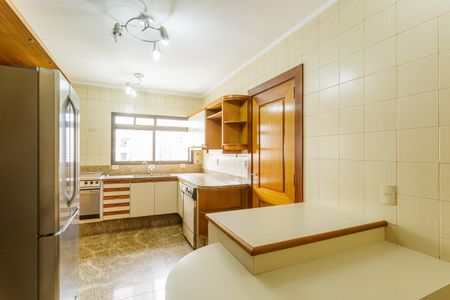 Apartamento à venda com 242m², 3 quartos e 4 vagasCozinha