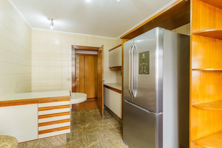 Apartamento à venda com 242m², 3 quartos e 4 vagasCozinha