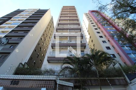Apartamento à venda com 40m², 1 quarto e 1 vagaFachada