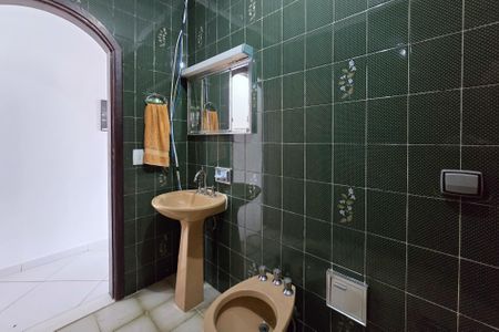 Casa para alugar com 189m², 3 quartos e 2 vagasBanheiro Social 1