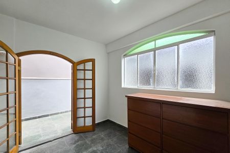 Casa para alugar com 189m², 3 quartos e 2 vagasQuarto 1