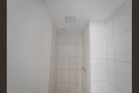 Apartamento à venda com 65m², 2 quartos e 1 vagaBanheiro Social