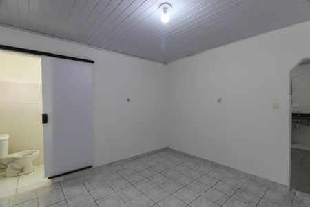 Quarto de casa para alugar com 1 quarto, 33m² em Vila California, São Paulo