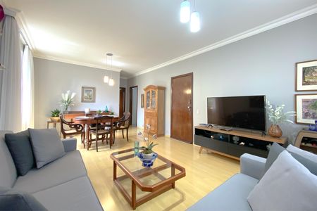 Sala de apartamento à venda com 3 quartos, 112m² em Santo Antônio, Belo Horizonte