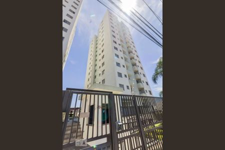 Apartamento à venda com 60m², 2 quartos e 1 vaga Apartamento à venda com 60m², 2 quartos e 1 vagaFachada
