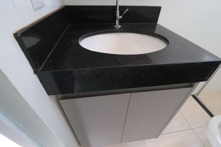 Apartamento para alugar com 195m², 3 quartos e 2 vagasBanheiro da Suíte 2