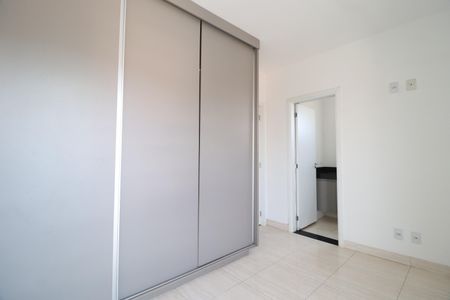 Apartamento para alugar com 195m², 3 quartos e 2 vagasSuíte