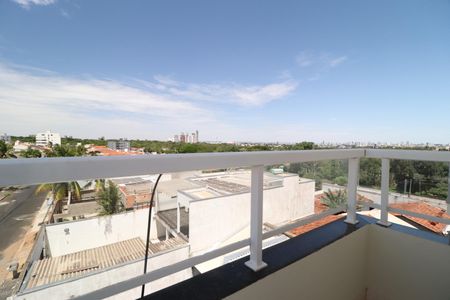 Apartamento para alugar com 195m², 3 quartos e 2 vagasSuíte - Sacada