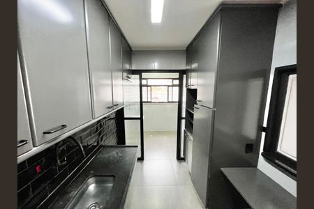 Apartamento à venda com 97m², 3 quartos e 1 vagaCozinha