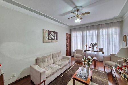 Casa à venda com 176m², 4 quartos e 2 vagas Casa à venda com 176m², 4 quartos e 2 vagasSala