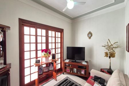 Casa à venda com 176m², 4 quartos e 2 vagas Casa à venda com 176m², 4 quartos e 2 vagasQuarto 1