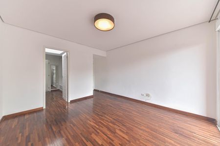 Casa de condomínio para alugar com 431m², 4 quartos e 4 vagas Casa de condomínio para alugar com 431m², 4 quartos e 4 vagasSuíte 4