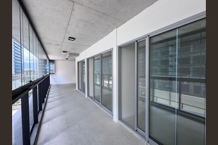 Apartamento à venda com 98m², 3 quartos e 2 vagasVaranda