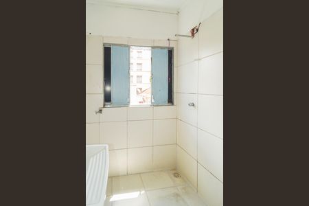 Banheiro de kitnet/studio para alugar com 1 quarto, 27m² em Brás, São Paulo