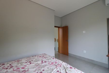 Casa de condomínio para alugar com 212m², 5 quartos e 4 vagas Casa de condomínio para alugar com 212m², 5 quartos e 4 vagasSuite 1