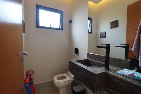 Casa de condomínio para alugar com 212m², 5 quartos e 4 vagas Casa de condomínio para alugar com 212m², 5 quartos e 4 vagasLavabo