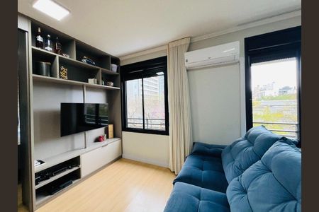 Sala de apartamento para alugar com 1 quarto, 43m² em Auxiliadora, Porto Alegre