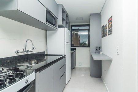 Sala/Cozinha de apartamento para alugar com 1 quarto, 50m² em Vila Joao Pessoa, Porto Alegre