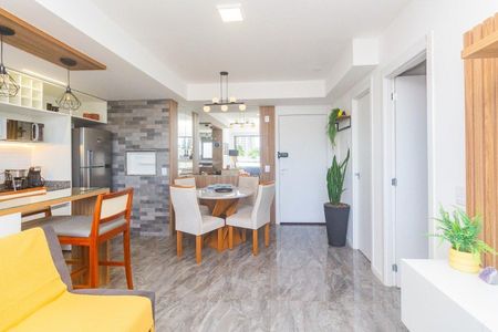 Sala de apartamento para alugar com 1 quarto, 42m² em Passo d’Areia, Porto Alegre