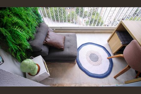 Apartamento para alugar com 55m², 2 quartos e 1 vagaÁrea de Serviço e Varanda