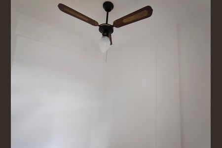 Apartamento à venda com 58m², 2 quartos e 1 vagaQuarto Serviço