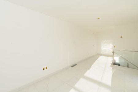 Apartamento à venda com 156m², 3 quartos e 2 vagasCobertura - Sala