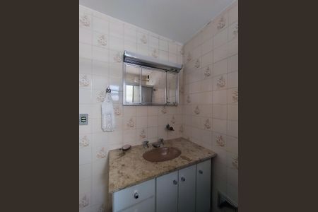 Casa à venda com 130m², 2 quartos e 2 vagasQuarto 1 - Suíte Banheiro 