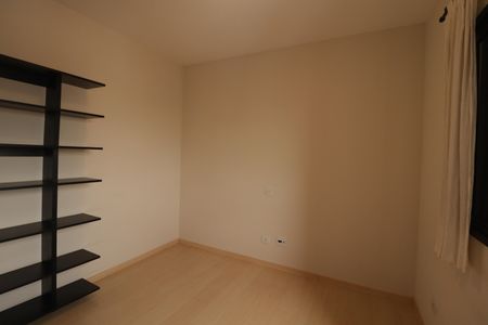 Apartamento para alugar com 108m², 3 quartos e 2 vagasQuarto 2