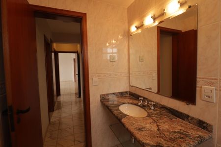 Apartamento para alugar com 108m², 3 quartos e 2 vagasBanheiro