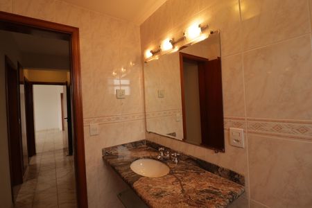 Apartamento para alugar com 108m², 3 quartos e 2 vagasBanheiro