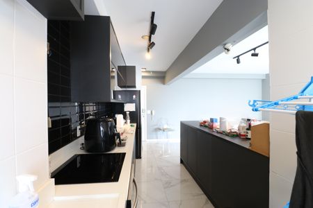 Apartamento para alugar com 83m², 2 quartos e 2 vagasCozinha e Área de Serviço