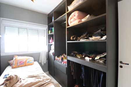 Apartamento para alugar com 83m², 2 quartos e 2 vagasQuarto